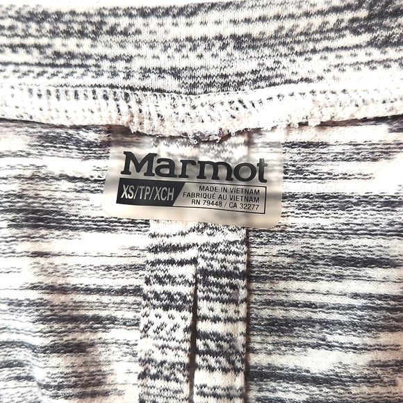 Marmot Women's Short Sleeve Workout Active Gray & White Top XS - Picture 4 of 5